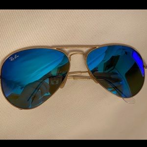 Ray-Ban Blue Mirror Aviators